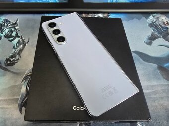 Samsung galaxy Z Fold 5 800e - 8