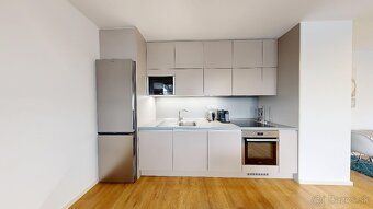 Na prenájom PRÉMIOVÝ 2i byt v centre Trnavy - 8