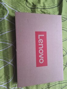 Lenovo IDEPAD slim 3 - 8