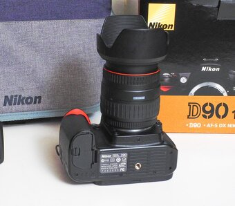 Nikon D90 s objektívom Sigma 24-70mm - 8