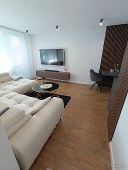 Útulný 3 izbový byt v centre mesta - 8
