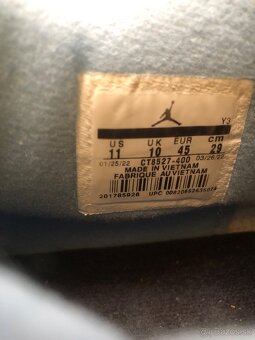 Nike Air Jordan 4 UNC - 8