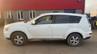 377. MITSUBISHI OUTLANDER 2.2 Di-D 4N14 - 8
