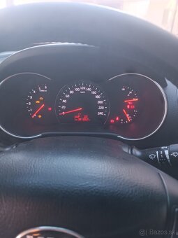 Kia Sorento 2.2 CRDi 145kw A/T 4x4 - 8