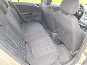 Opel Corsa 1.2 16V Essentia - 8