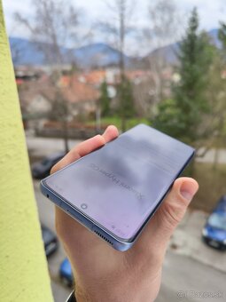 Predám Xiaomi 12 5G 8/256GB Top stav - 8