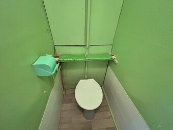 Výnimočný 3-izbový byt s balkónom v priamom centre Lučenca - 8