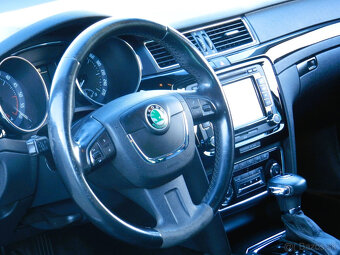 Škoda Superb Combi 2.0 TDI CR 170k Elegance DSG Webasto - 8