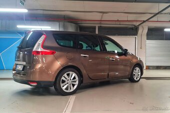 Renault Grand Scénic 1.9 dCi 96kW130HP M6 - 8