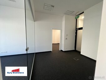 Prenajmem kancelárie pri Prezidentskom paláci, BA I - 8