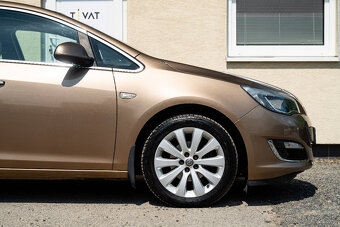 Opel Astra Sport Tourer ST 1.4 Turbo 120k Enjoy - 8