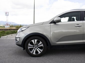 Kia Sportage 2.0 CRDi VGT 4WD LX - 8
