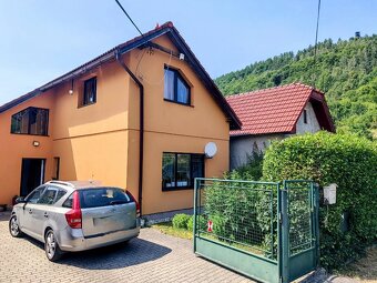 Predaj 5 izbového rodinného domu v obci Divinka,552m2-Žilina - 8