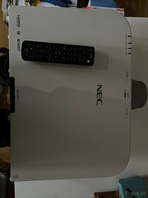 Projektor NEC PA572W, 5600 ANSI, 4k, 3D - 8