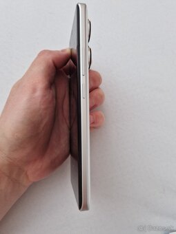 Xiaomi. - 8