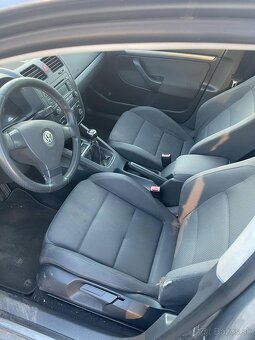 Predám VW Golf 5 2.0 TDI, 103 kW - 8