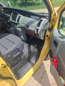 Opel vivaro - 8