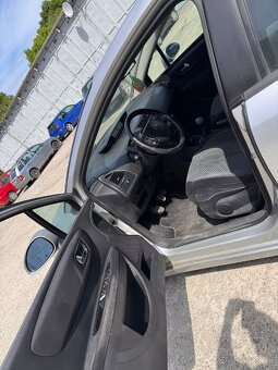 Citroen C4 diesel 1.6 hdi - 8