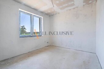 ALL INCLUSIVE | NA PREDAJ 3 IZBOVÝ RODINNÝ DOM - HOLODOM, O - 8