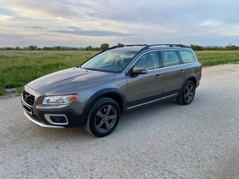 Volvo XC70 2.4D 136kW - 8