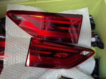 Volkwagen Golf 8 - 8