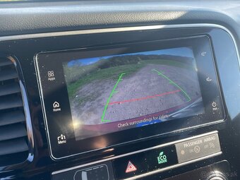 Mitsubishi Outlander 4x4 benzin automat SK 7 miest 2019 - 8