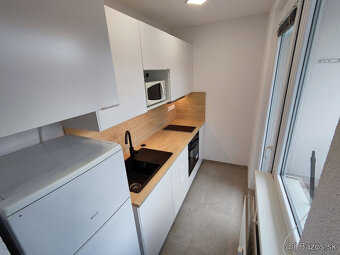 PRENÁJOM 1-izbový byt Handlová - 8