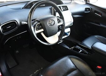Toyota Prius 1,8 VVT-i PHEV Lounge 72 kw - 8