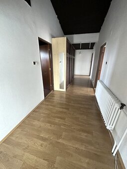 5 izbový poschodový rodinný dom, Galanta na pozemok 446 m2 - 8