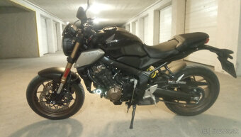 Honda CB650R - 8