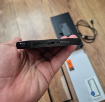 Samsung Galaxy S24 Ultra 12/256gb - 8