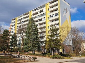 Predám 1-izb. zariadený byt na Záluhách s balkónom - 8