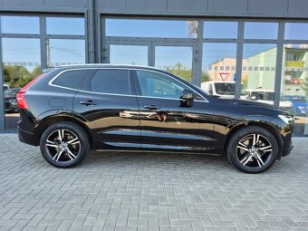 Volvo XC60 B4 Momentum AWD A/T - 8