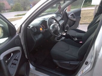 Toyota RAV4 2.2d 100kw 4x4 - 8