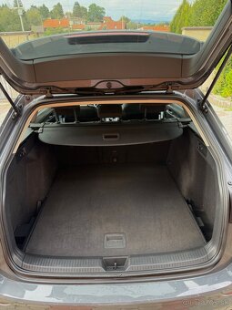 Volkswagen Golf Variant New Model 1.0 eTSI DSG 81 kW Sport - 8