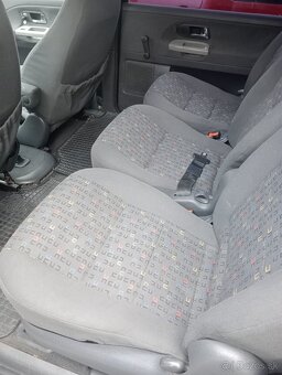 Volkswagen Sharan - 8