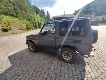 Toyota Land cruiser 70 - 8