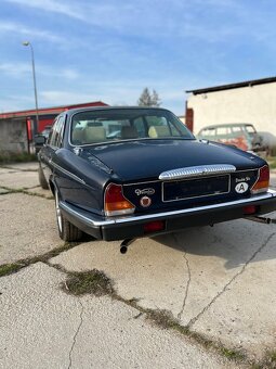 Jaguar Daimler - 8