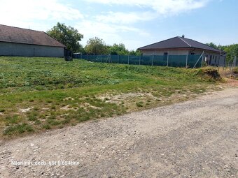 Predám pozemok v obci Žitavce 500m2. - 8