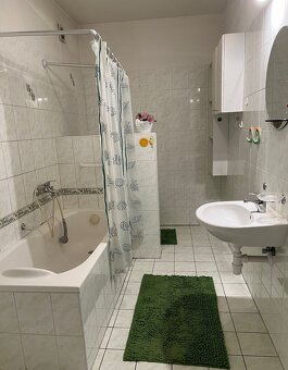 Veľkorysý byt v absolútnom centre Senca - 8