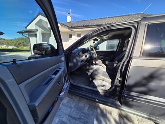 Jeep Grand Cherokee - 8