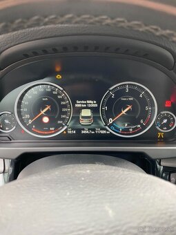 BMW X5 xDrive 30 d - 8