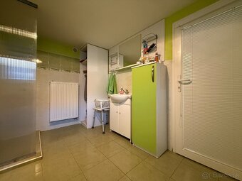 ZNÍŽENÁ CENA PREDAJ - 2 RODINNÉ VIDIECKE DOMY - JEDĽ - 8