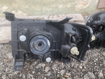 Ford Ranger predné svetlá - 8