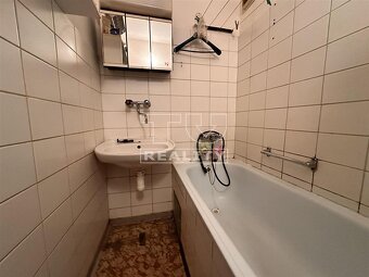 PODKROVNÝ 3-IZBOVÝ BYT S BALKÓNOM, 65m2, VÝCHODNÁ ULICA,... - 8