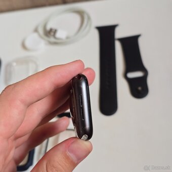 Apple Watch Series 4 44mm - 8