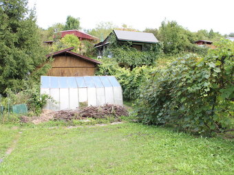 Záhradná chatka s altánkom a skleníkom na veľkorysom… - 8