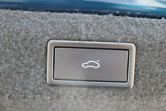 Škoda Octavia 2.0 TDI Style DSG - 8