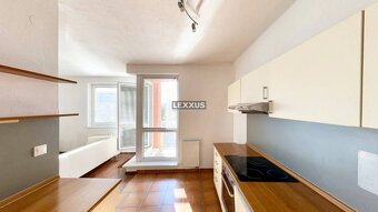 | priestranný 4izb byt, balkón, garáž, kobka, novostavba, BA - 8