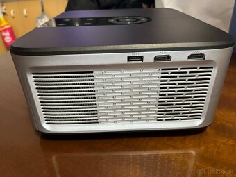 HORLAT LCD Android Projector - 8